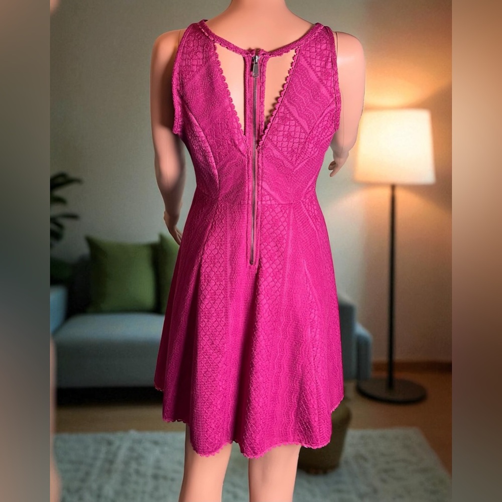 Free People Miss Connections Magenta Lace Textured Skater Mini Dress Size 4 - Picture 2 of 7